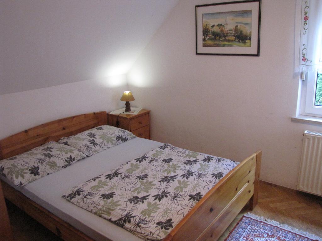 Guesthouse Zorko Gostilna Domen Smarjeske Toplice Buitenkant foto